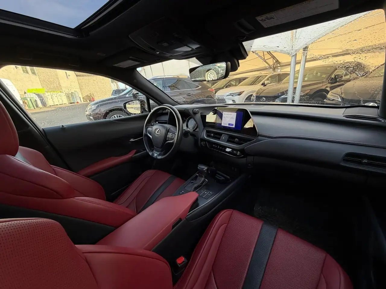 Lexus UX снимка Lexus UX