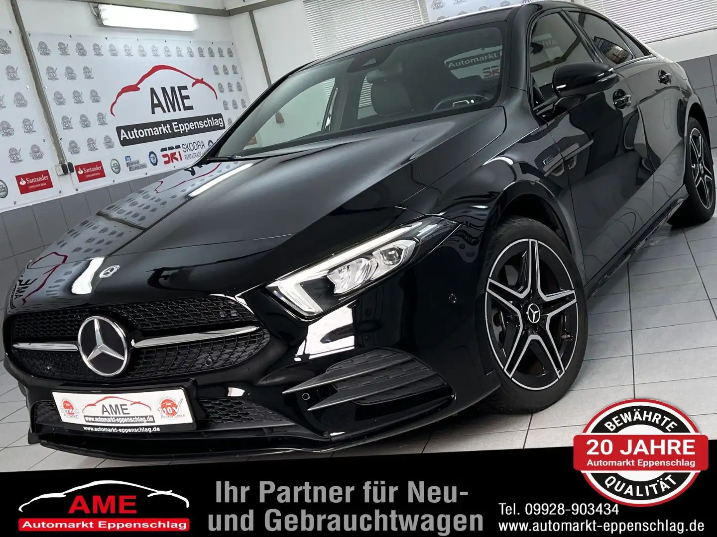 Mercedes-Benz A 250 Lim. AMG-Line DTC MBUX|Navi|EQ|Plug-In Black - 1