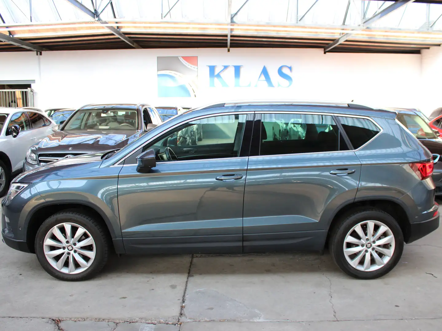 SEAT Ateca 1.0 TSI+CAMERA+SIEGES CHAUFFANTS // EURO 6d ///// Grijs - 2