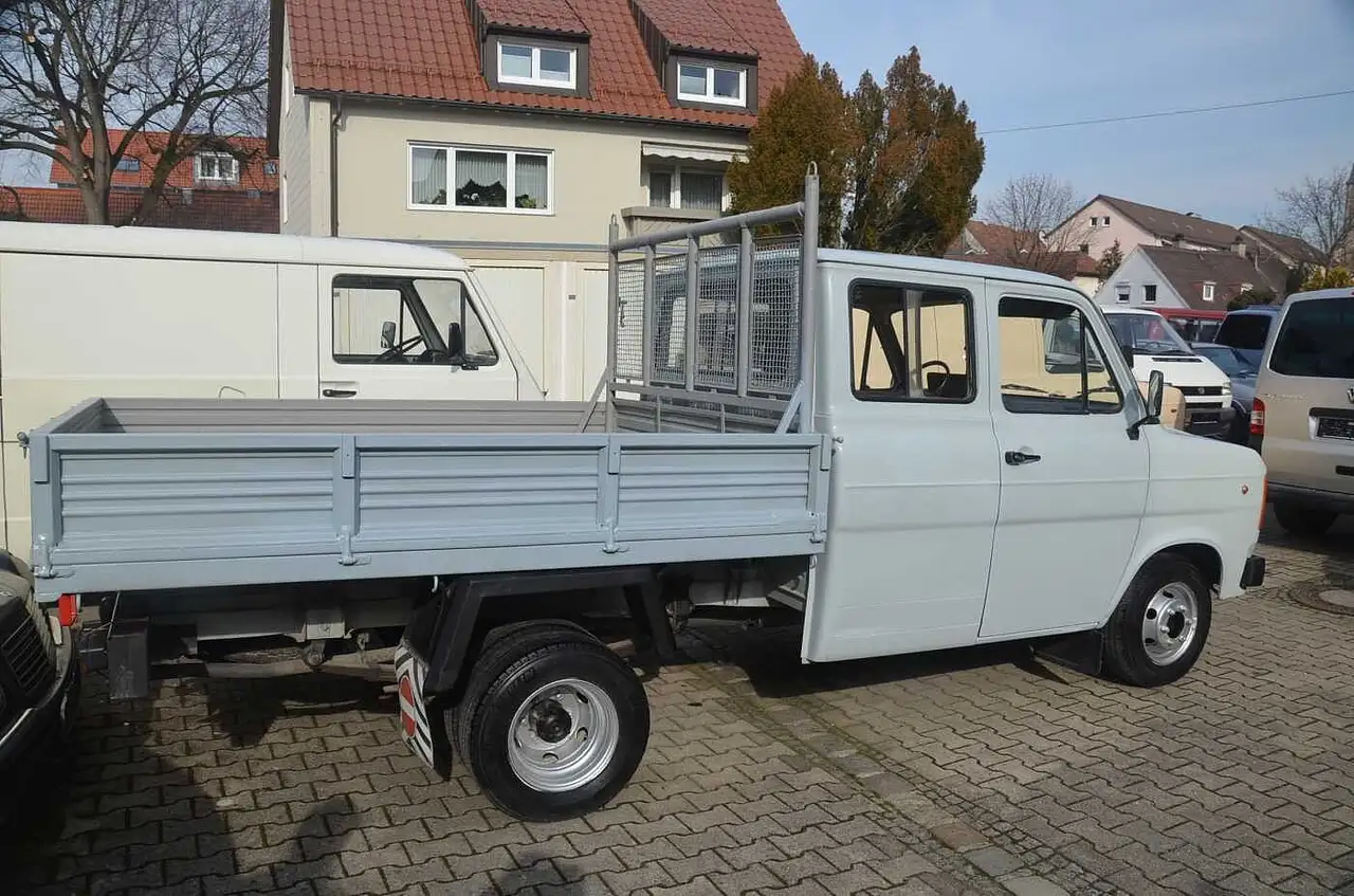 Ford Transit Doppelkabine 2,4D, Oldtimer, foto 2