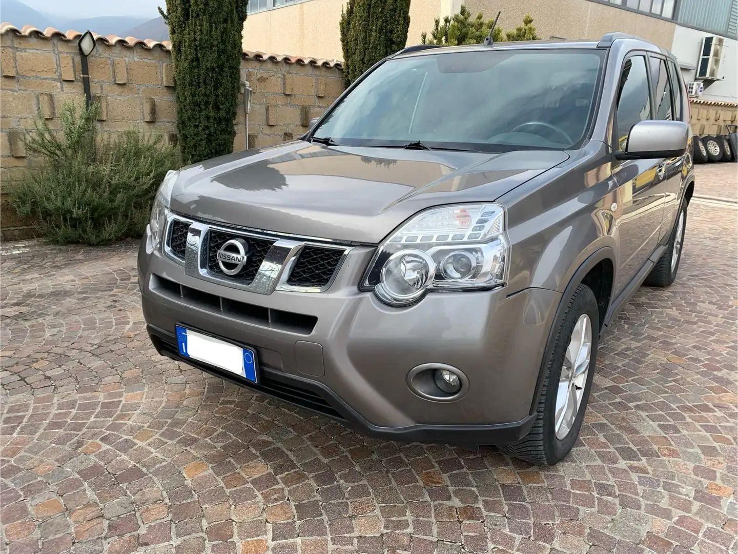 Nissan X-Trail 2.0 dci LE - 1