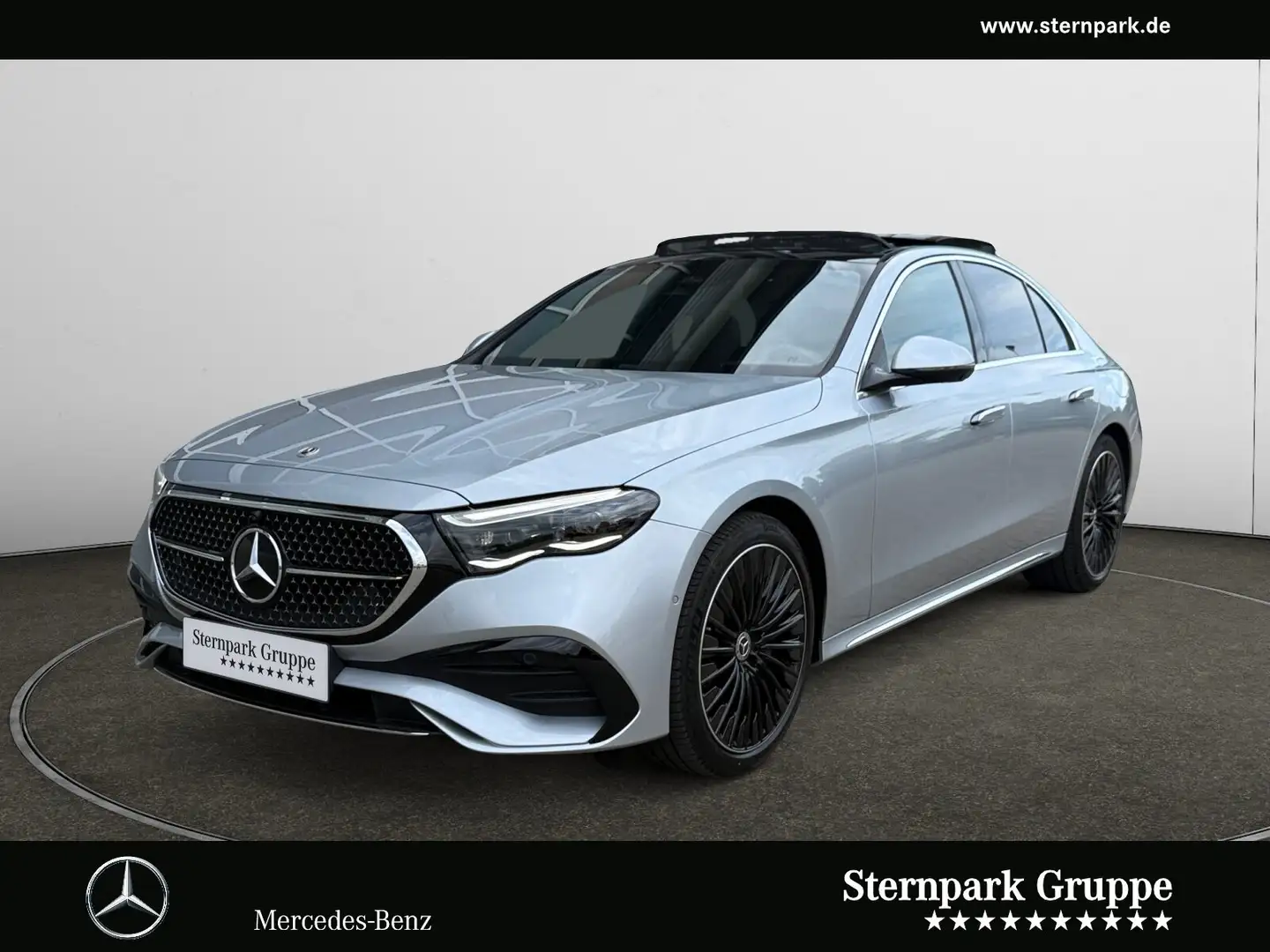 Mercedes-Benz E 400 E 400 e 4M AMG Distronic+HYPER+Pano+AIRMATIC+HuD Stříbrná - 1