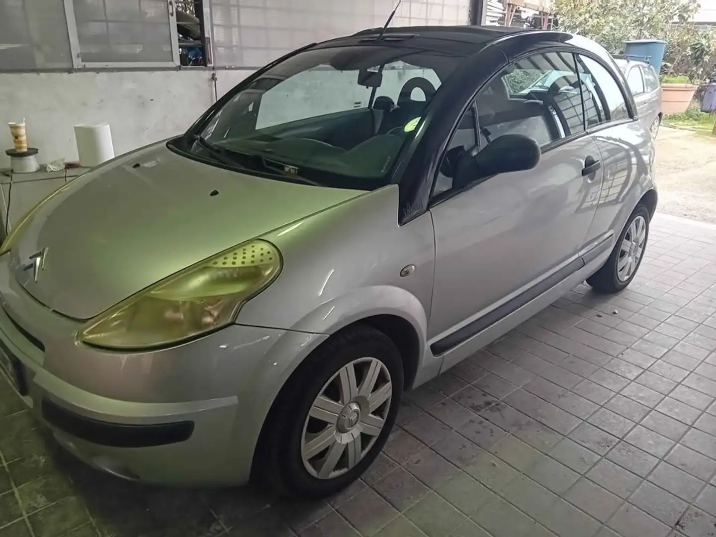 Citroen C3 C3 Pluriel Pluriel 1.4 hdi Gold by Pinko 70cv Argento - 2