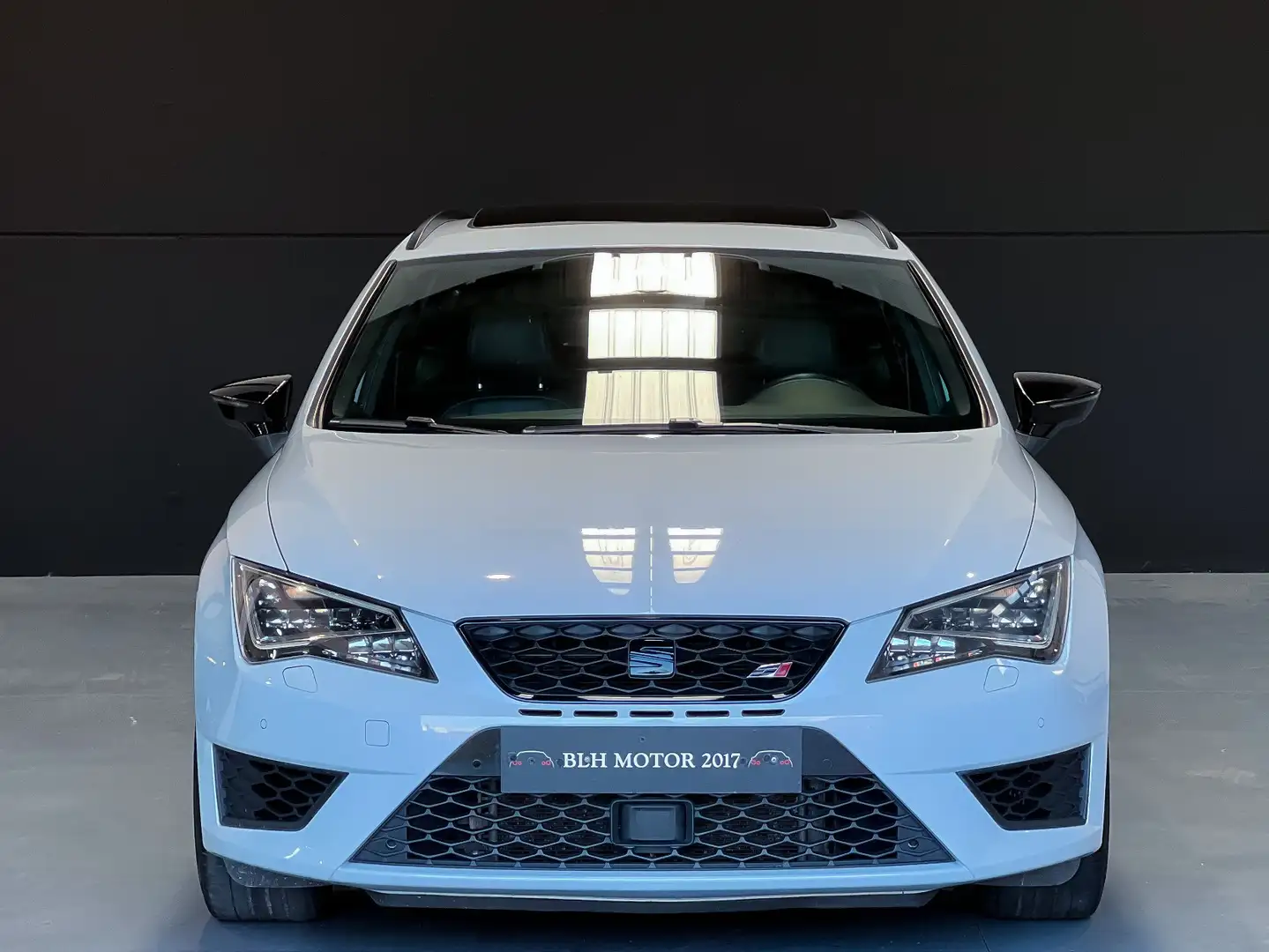 SEAT Leon ST 2.0 TSI S&S Cupra DSG6 290 Blanco - 2