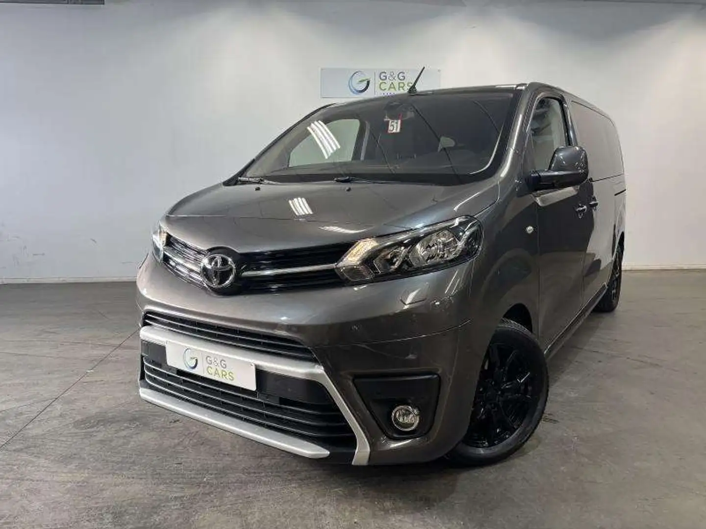 Toyota Proace 8 places *Garantie Toyota* Gris - 1