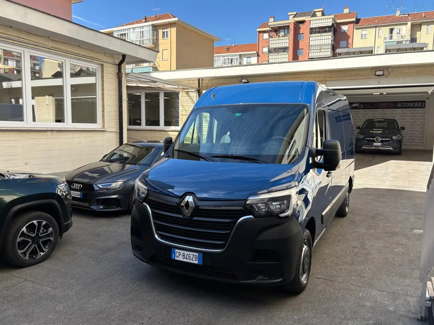 Renault Master T33 2.3 dCi 135 PM-TM Furgone Start €20500 +IVA Blu/Azzurro - 1