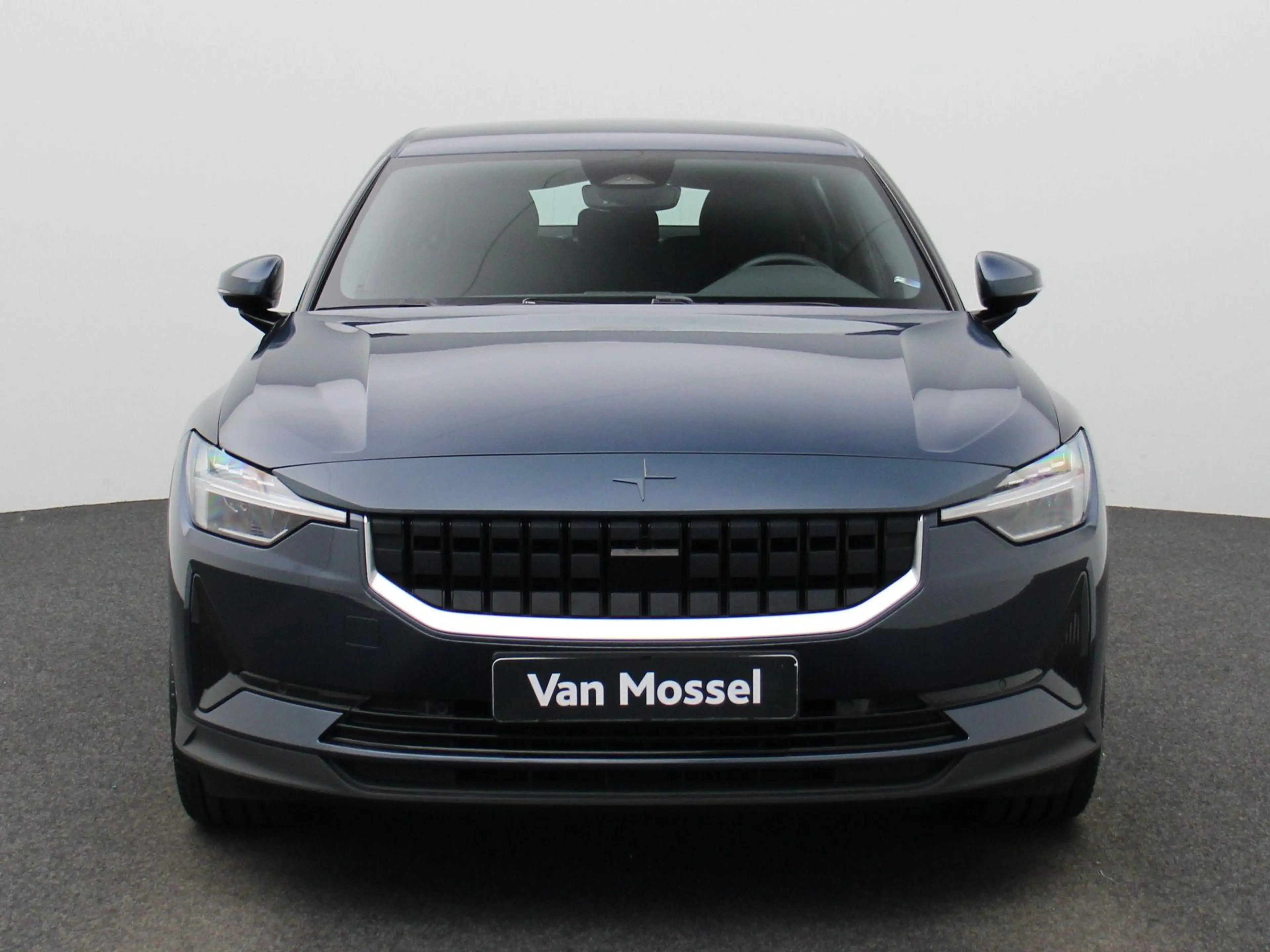 Polestar 2 Standard Range Single Motor — photo 3