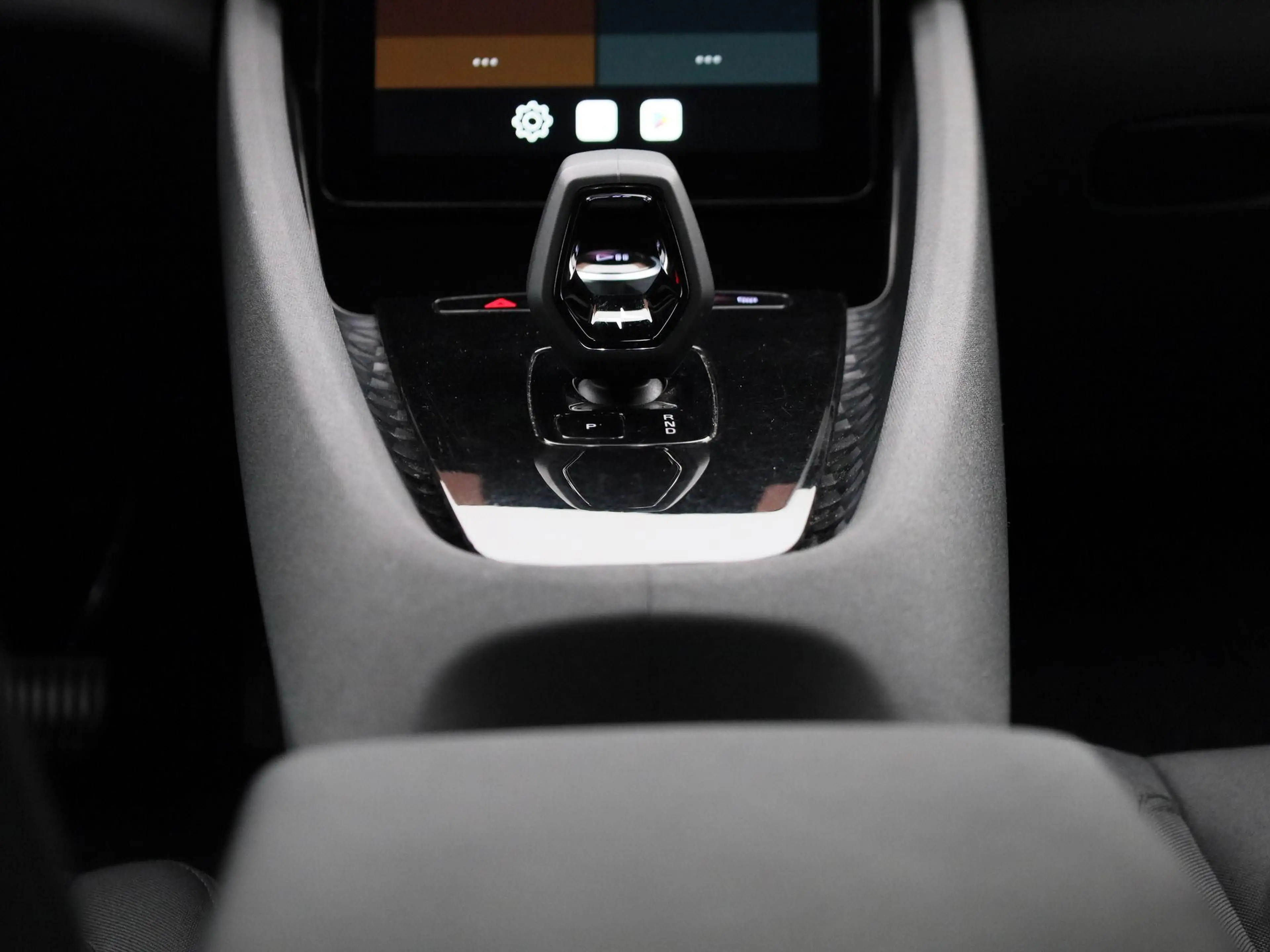 Polestar 2 Standard Range Single Motor — photo 10