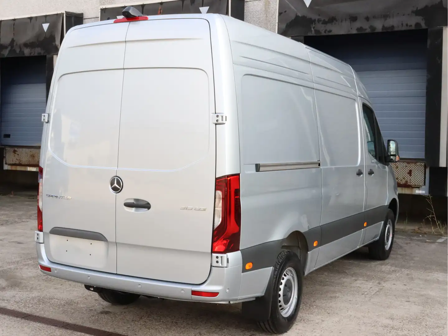Mercedes-Benz Sprinter 319CDI 190PK Automaat L2H2 RWD SELECT | BPM Vrij | Zilver - 2