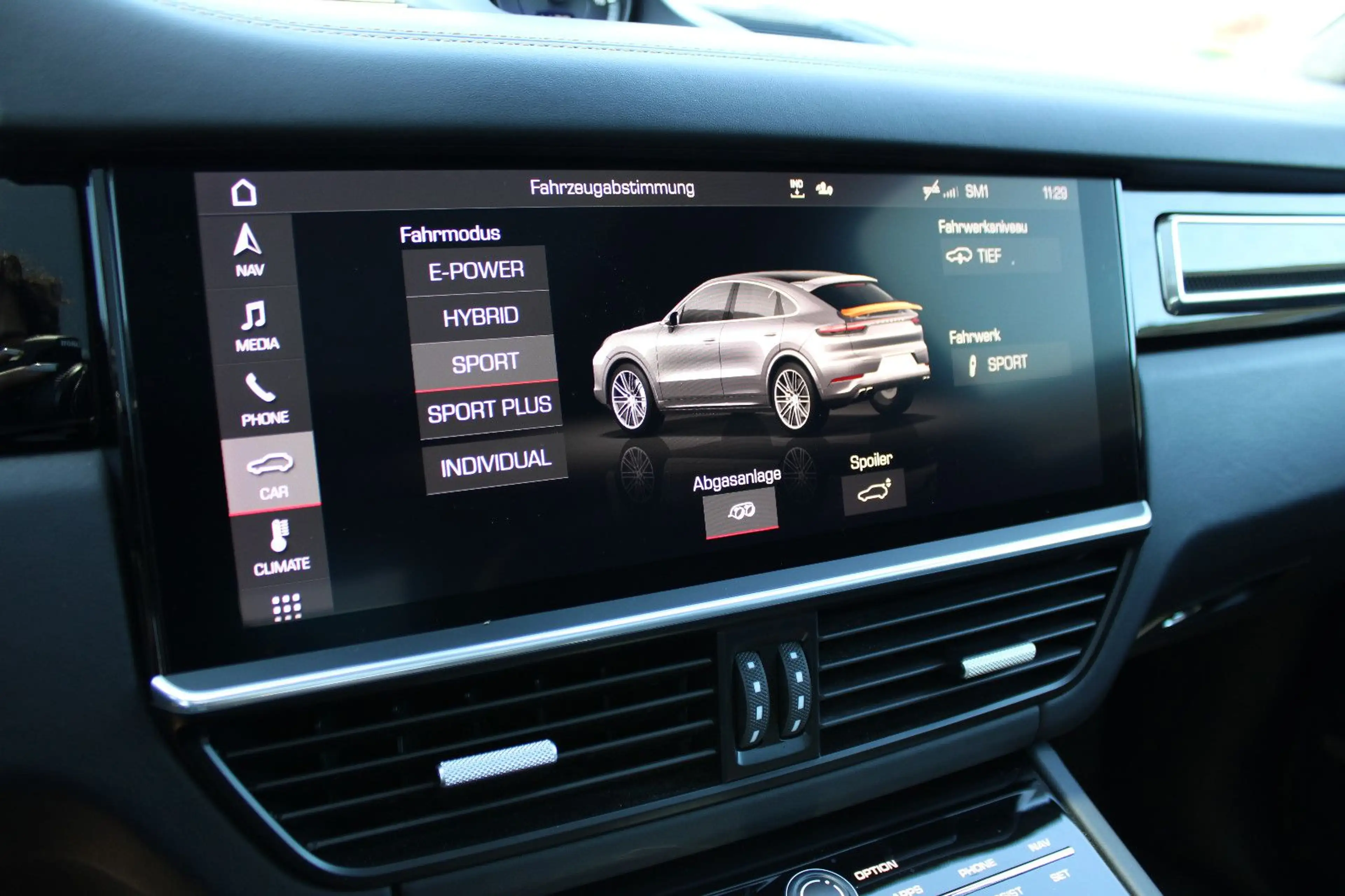 Porsche Cayenne Coupe Turbo S E-Hybrid*04/28 Approved*HA — photo 36