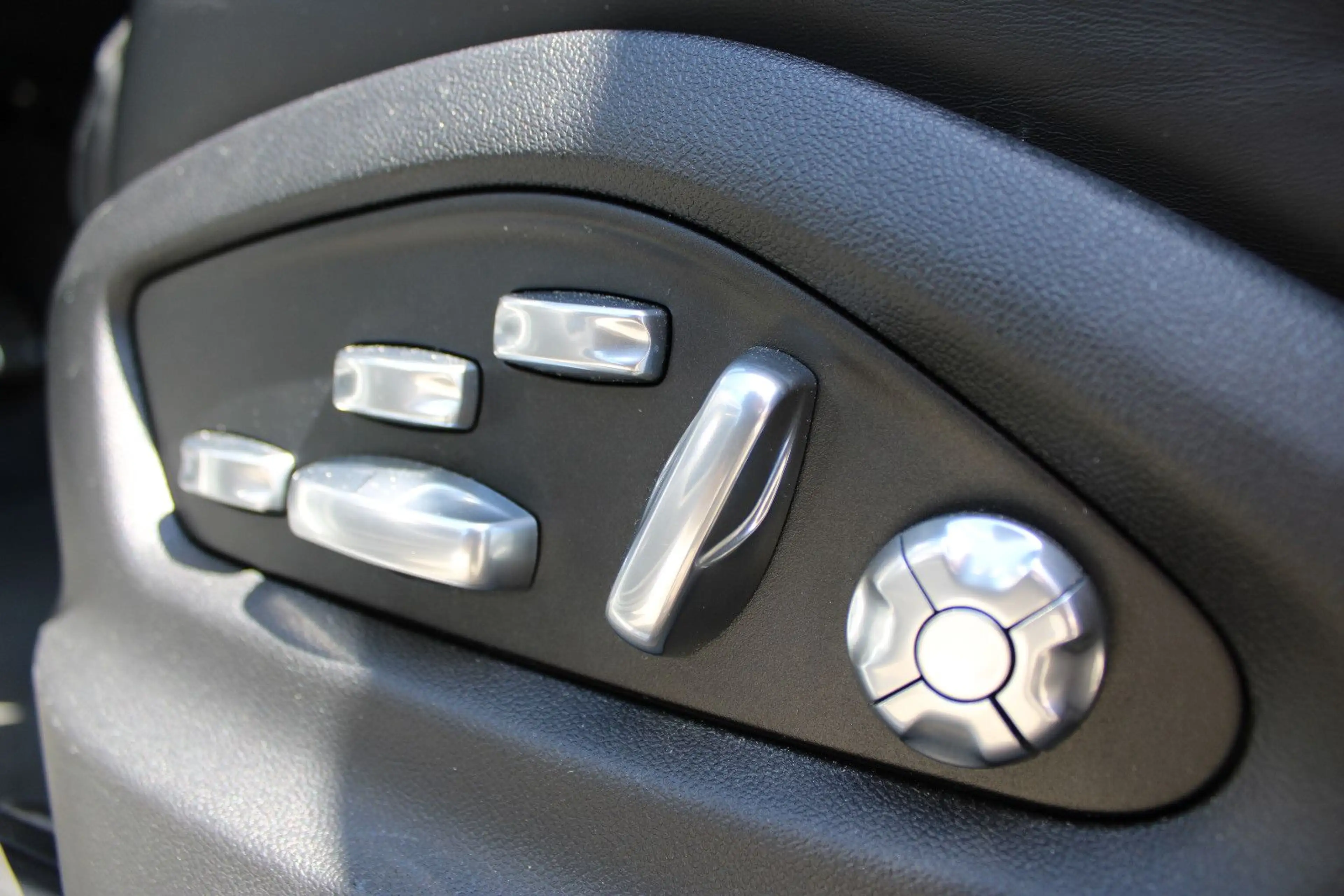 Porsche Cayenne Coupe Turbo S E-Hybrid*04/28 Approved*HA — photo 17