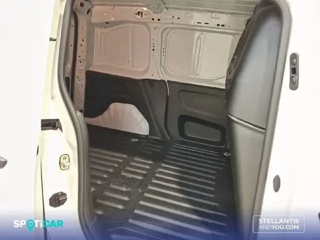 Citroen Berlingo view 10