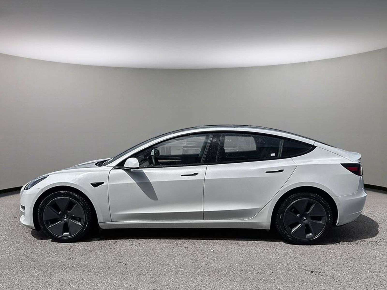 2022 Tesla Model 3 Long Range + AWD/PANO GLASS ROOF/LEATHER/NAVI/REAR — снимка 1
