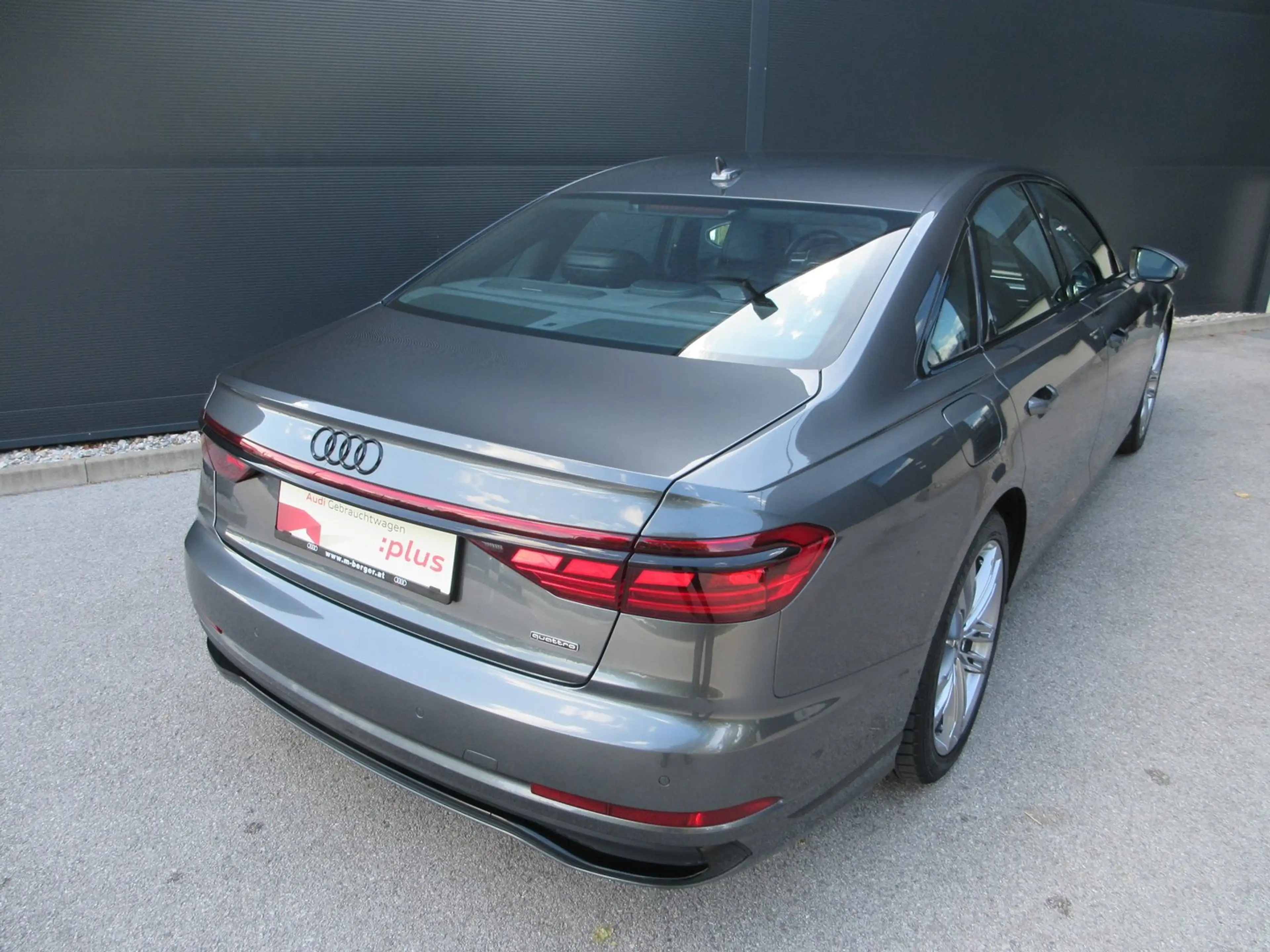 Audi A8 60 TFSI e quattro — photo 6