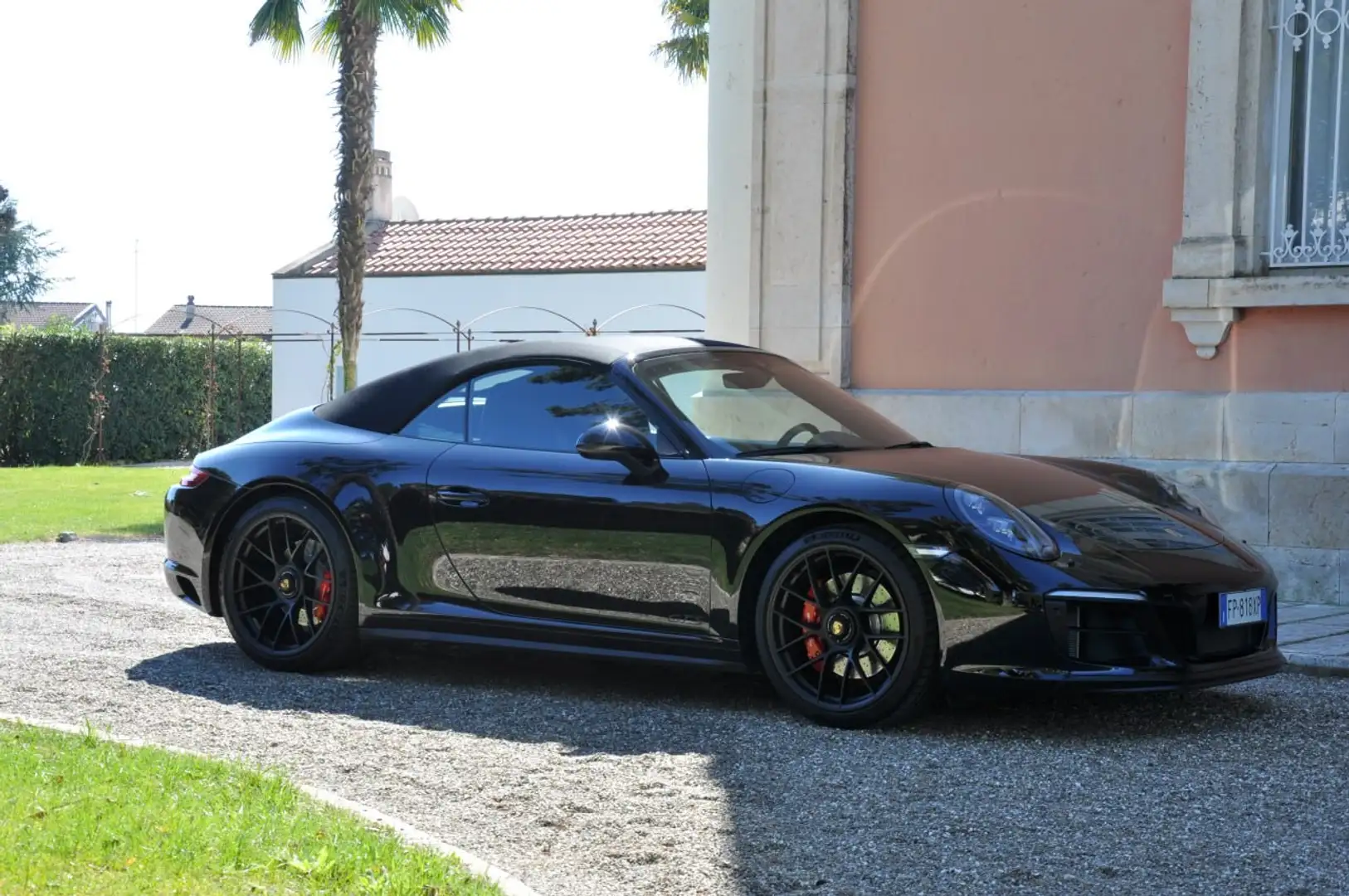 Porsche 991 911 Carrera 4 GTS Cabrio (Porsche Approved) Nero - 1