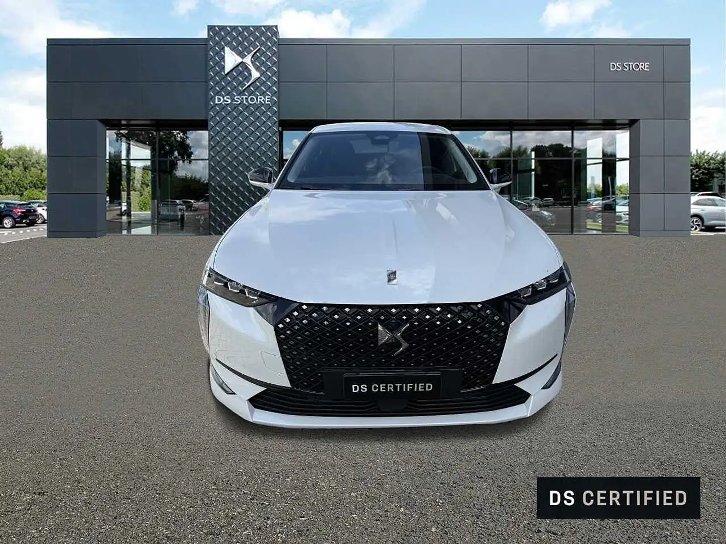 DS Automobiles DS 4 4 DS 4 Hybrid 145 CV Étoile Alcantara Blanc - 2