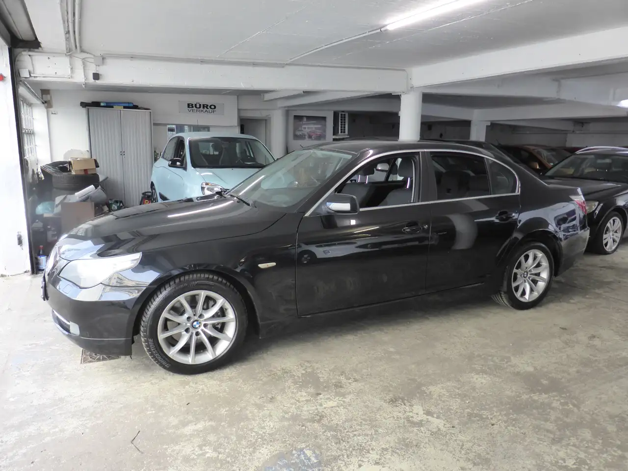 BMW 523