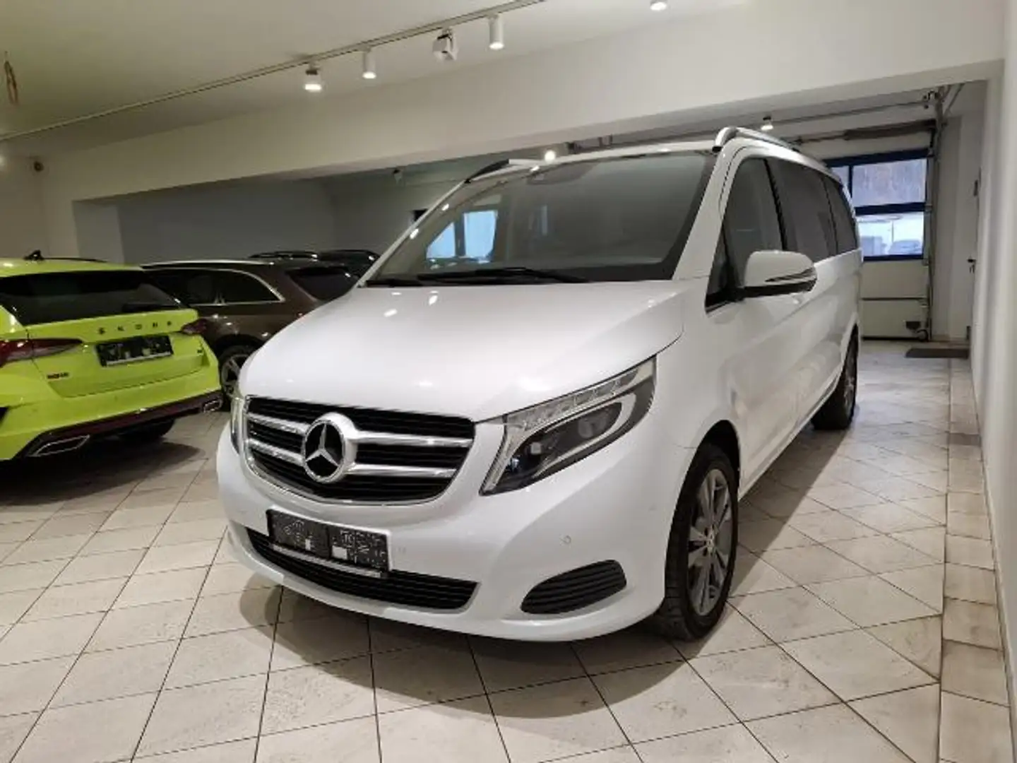 Mercedes-Benz V 250 CDI Edition 4MATIC lang Weiß - 2