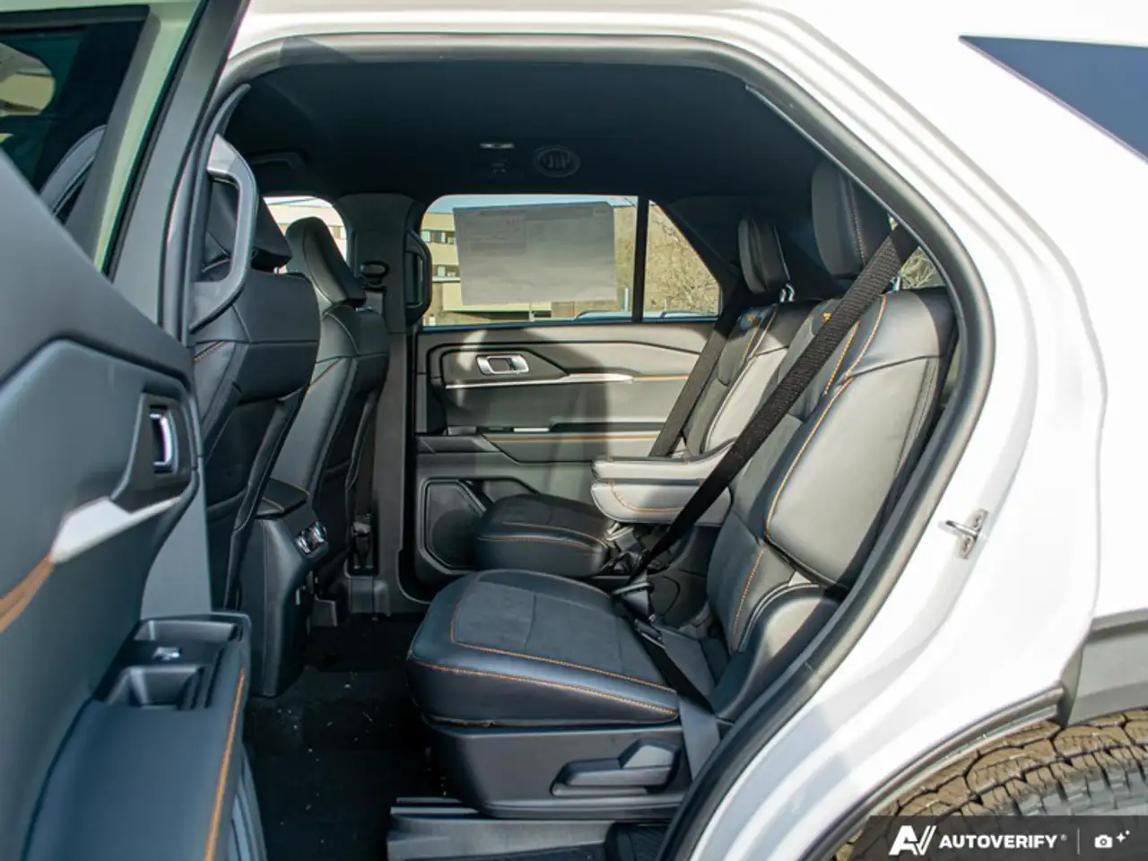 Ford Explorer снимка Ford Explorer