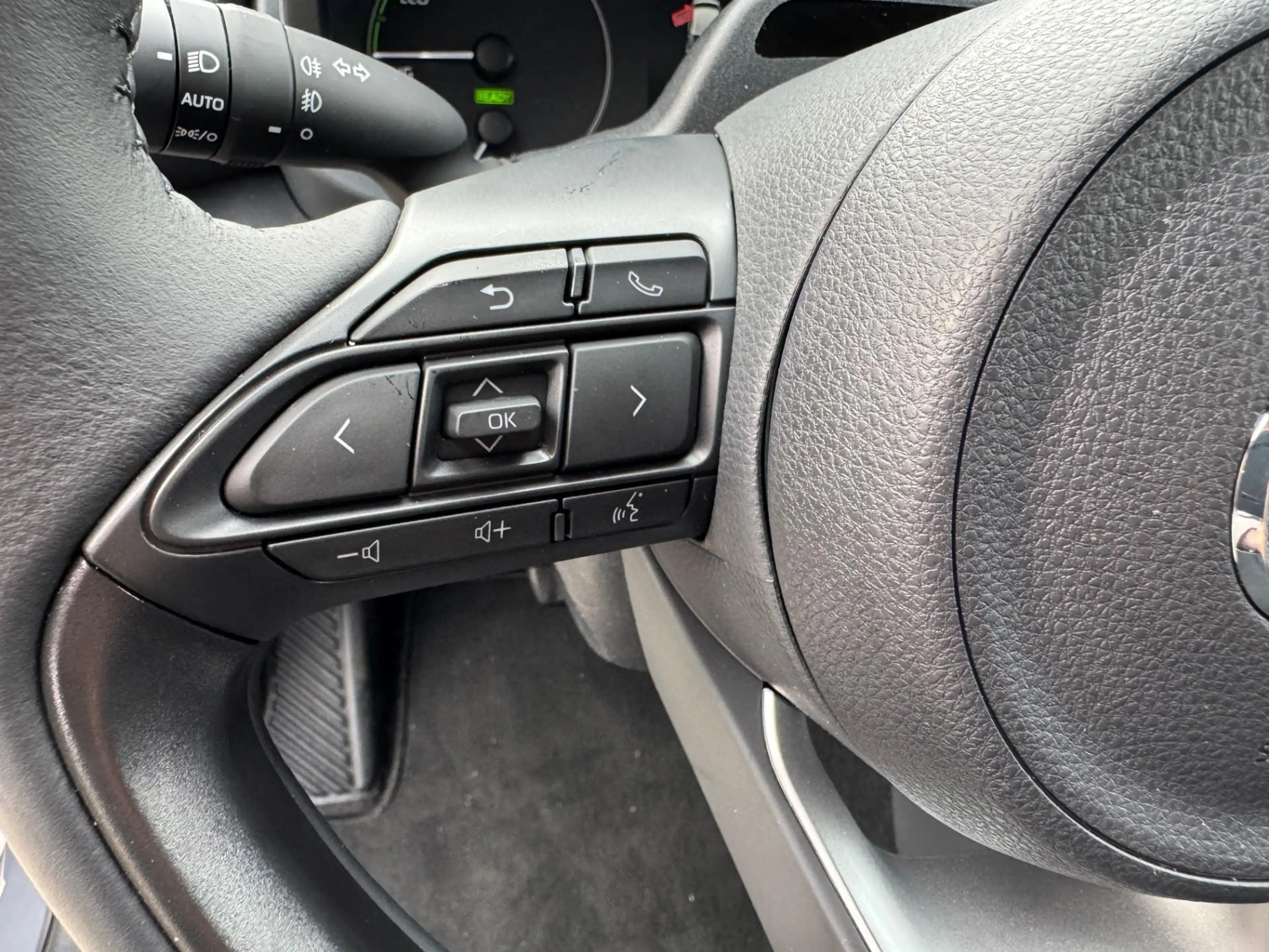 Mazda 2 Hybrid 1.5 Exclusive-line — photo 15