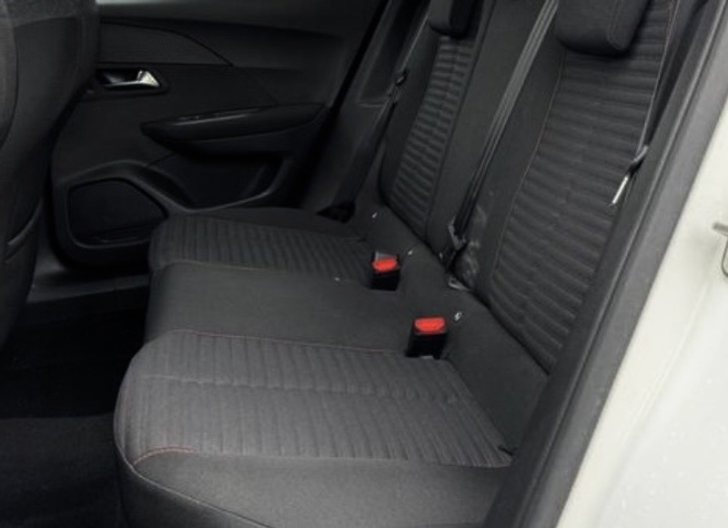 Peugeot 2008 1.2 Active Nieuwe Distributieriem en Onderhoudsbeu — photo 15