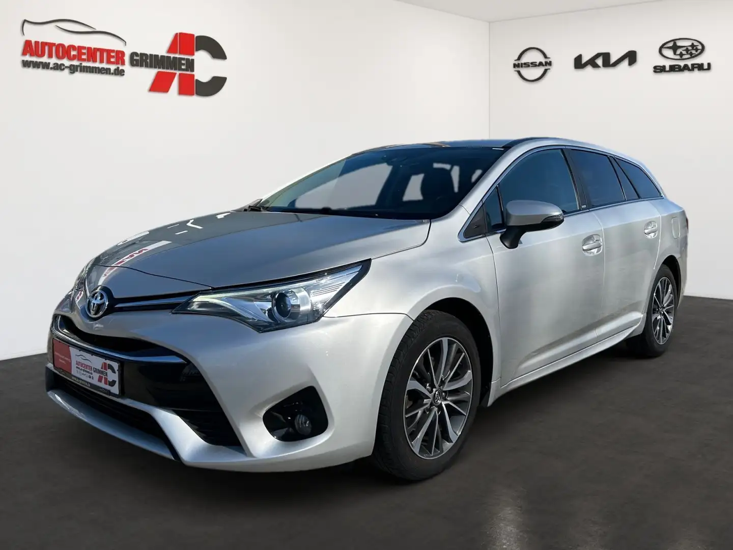 Toyota Avensis Touring Sports 1.8 VVT-i Edition-S Silber - 1