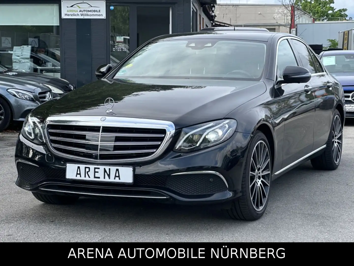 Mercedes-Benz E 220 E220d Avantgarde*Automatik*Widescreen*Exclusive Zwart - 1