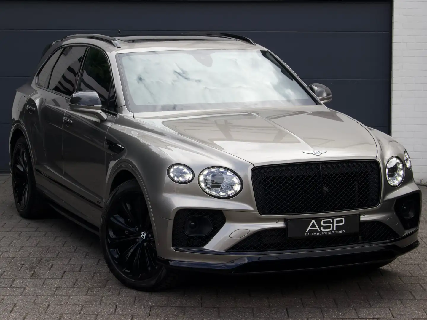 Bentley Bentayga 4.0 V8 S | Mulliner | Equestrian Collection 1of 10 Gri - 2