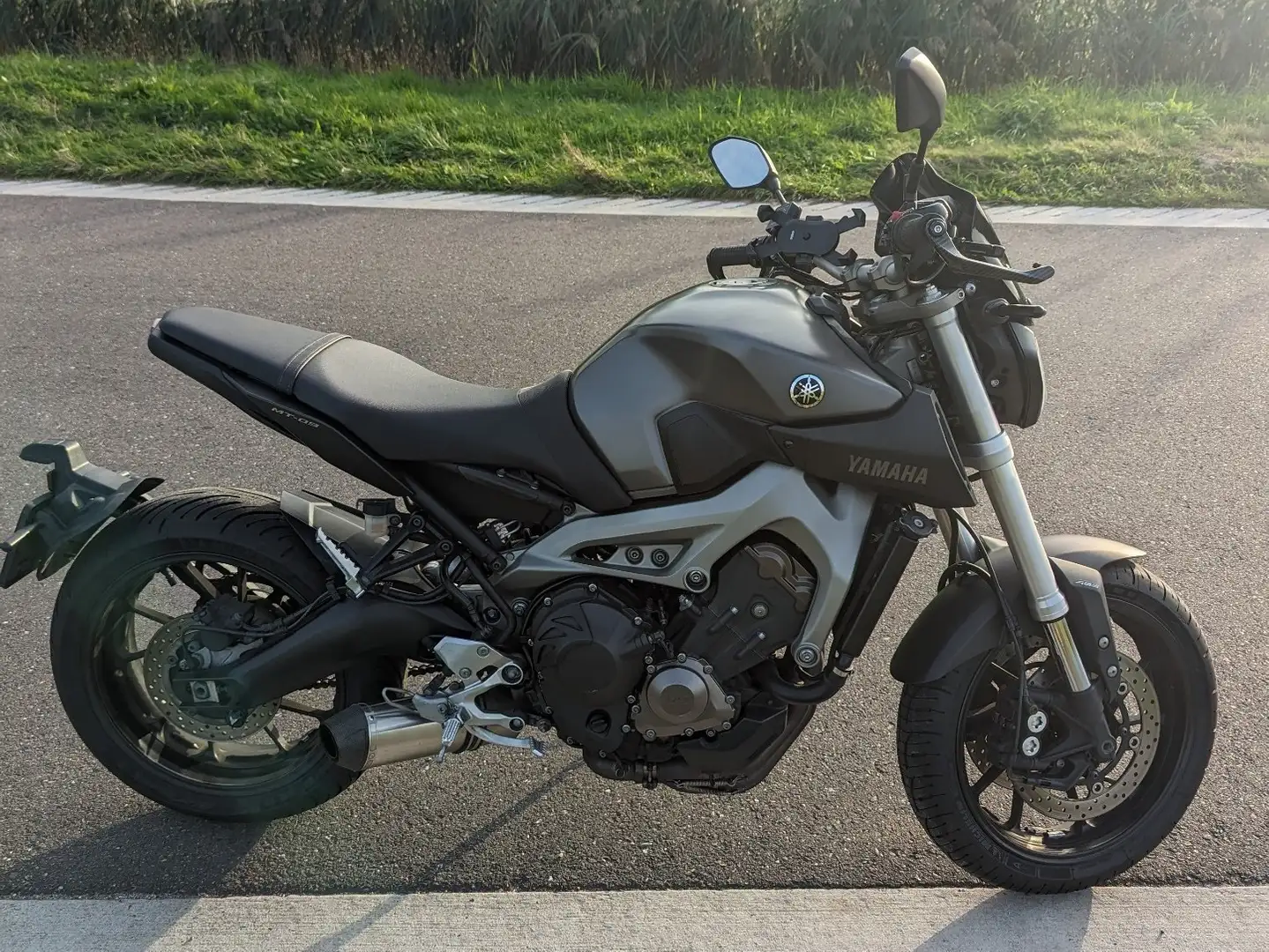 Yamaha MT-09 Yamaha MT-09 (2014) met vele extra's Fekete - 1