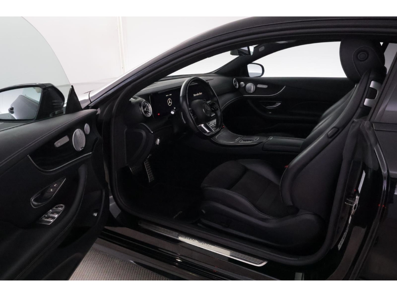 Mercedes-Benz E 200 Coupe 9G-tronic AMG Line LED+NAVI+VIRTUAL+KAMERA+B — photo 8