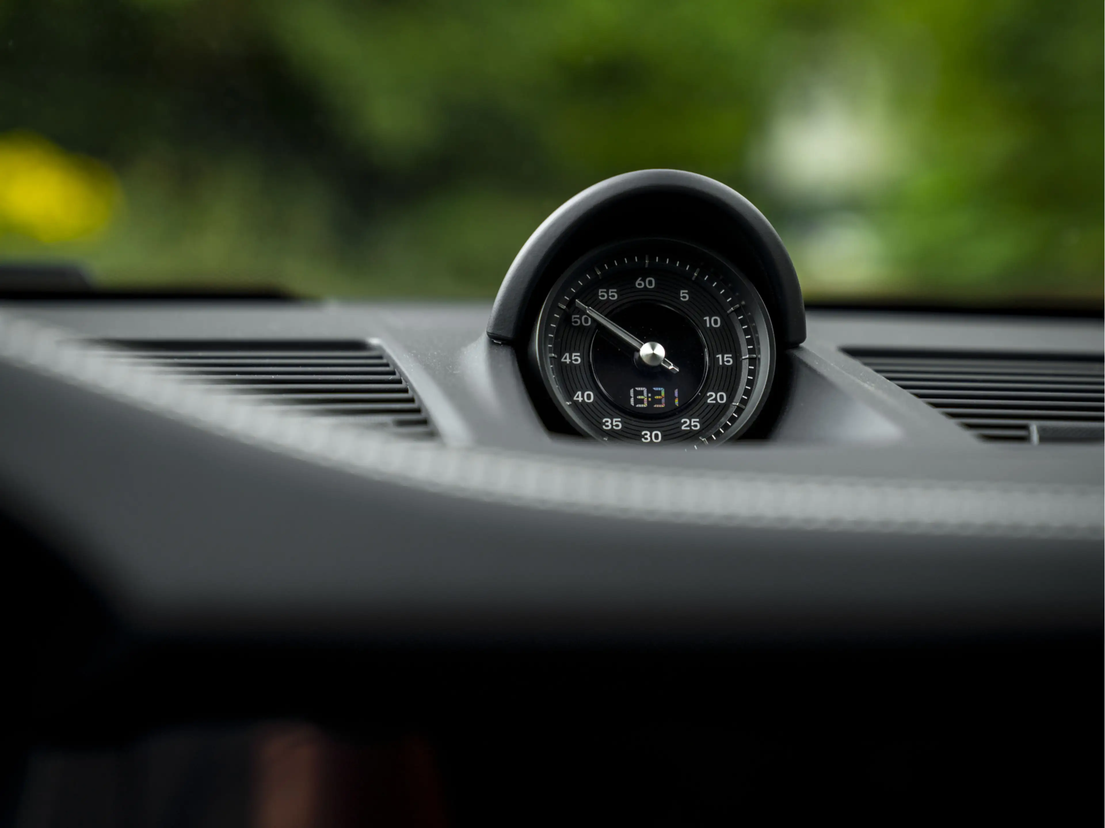 Porsche 992 992-2 Carrera SportDesign | Facelift MY25 | Stoelv — photo 42