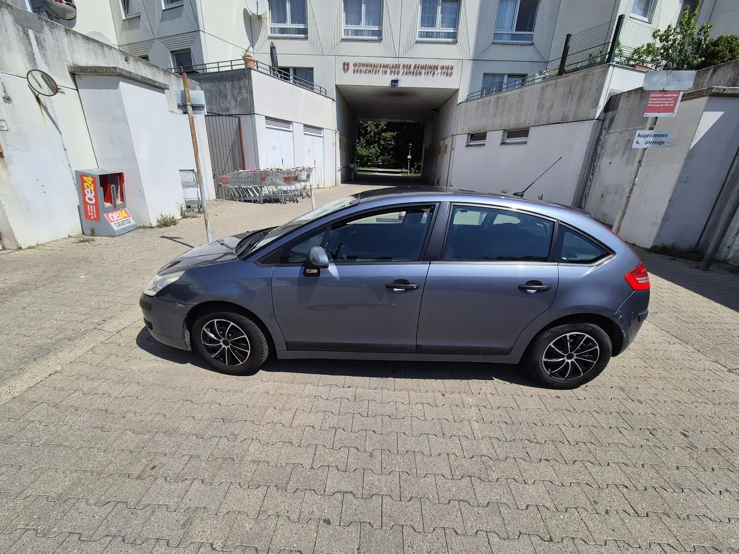 Citroen C4 1.4 16V Style - 2