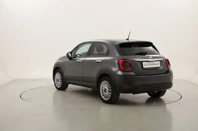 Fiat 500X view 3