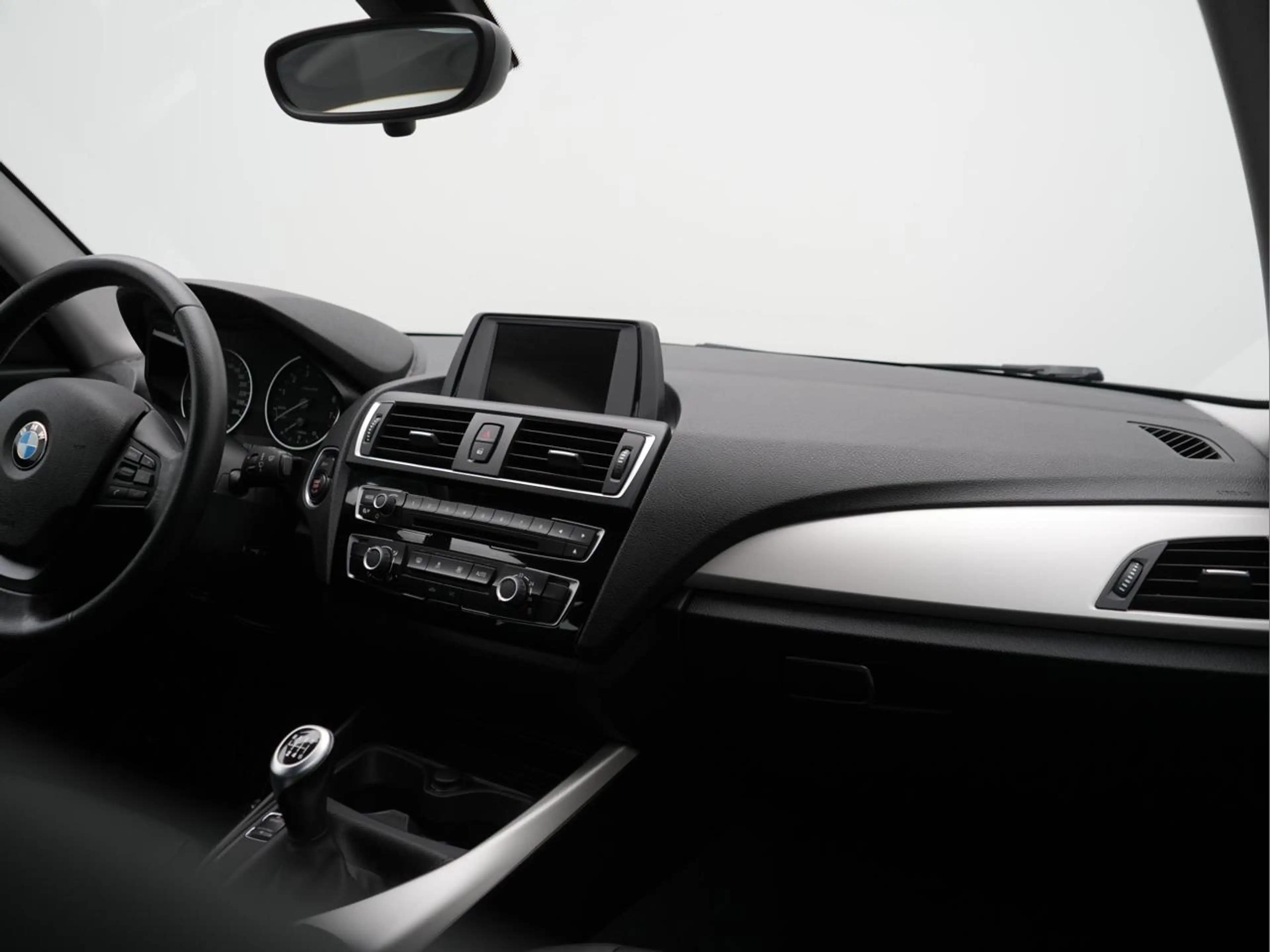 BMW 116 116i — photo 15