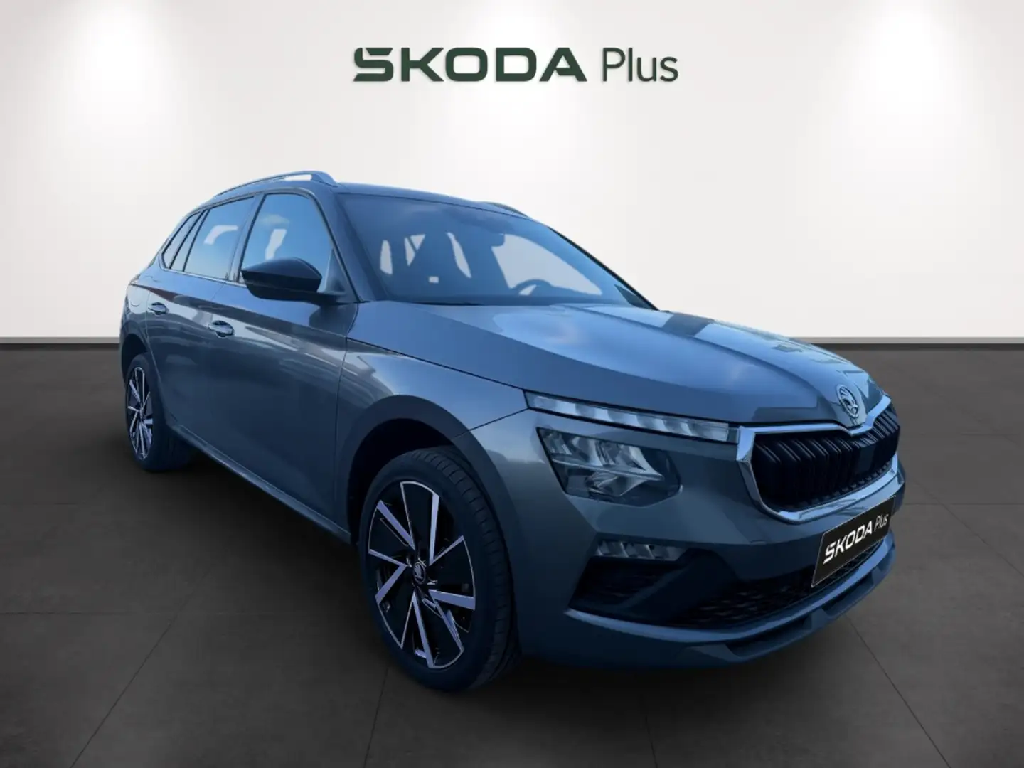 Skoda Kamiq 1.0 TSI Design DSG7 85kW Gris - 1