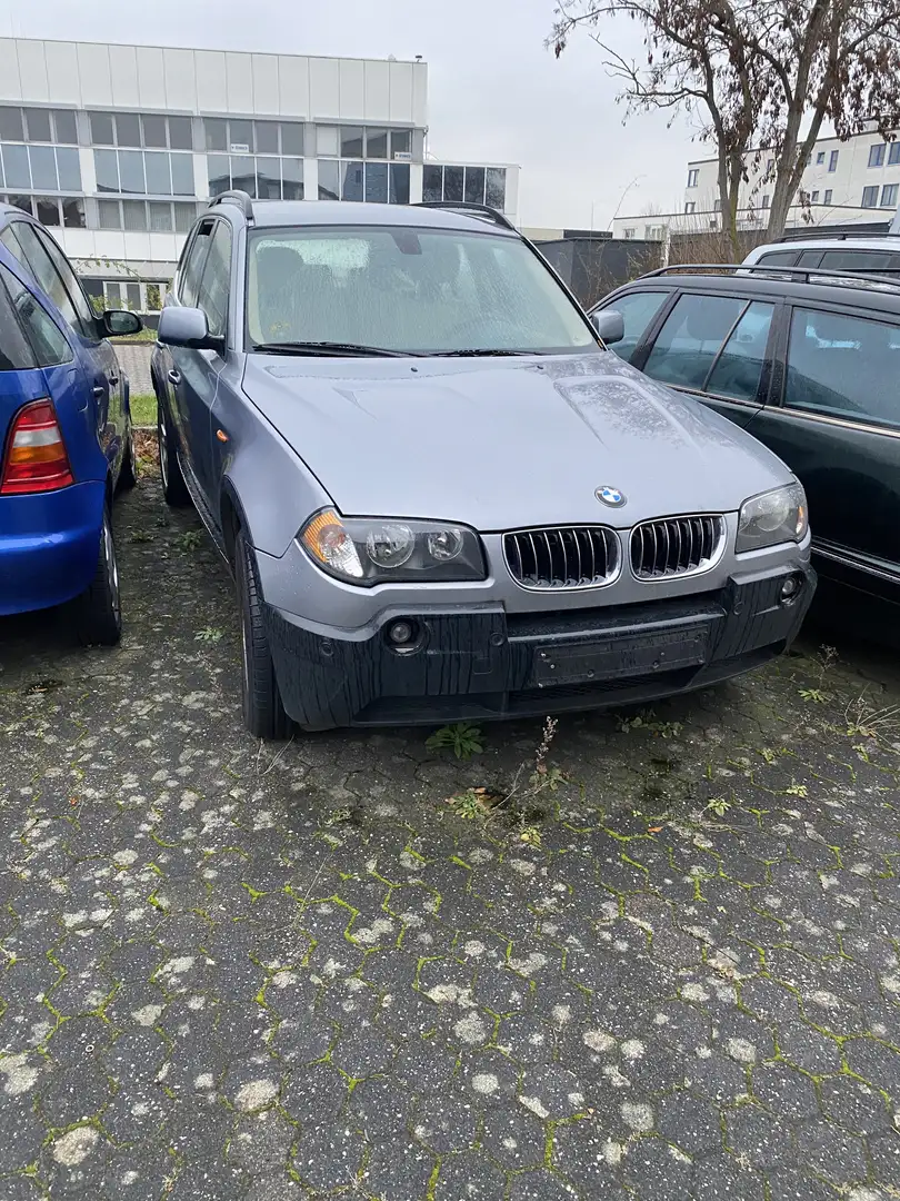 BMW X3 3.0d aus 2 Hand Grau - 2
