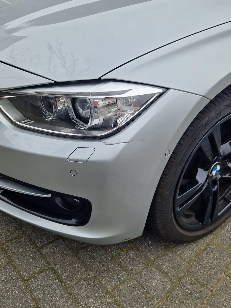 BMW 320 Sportline Zilver - 2
