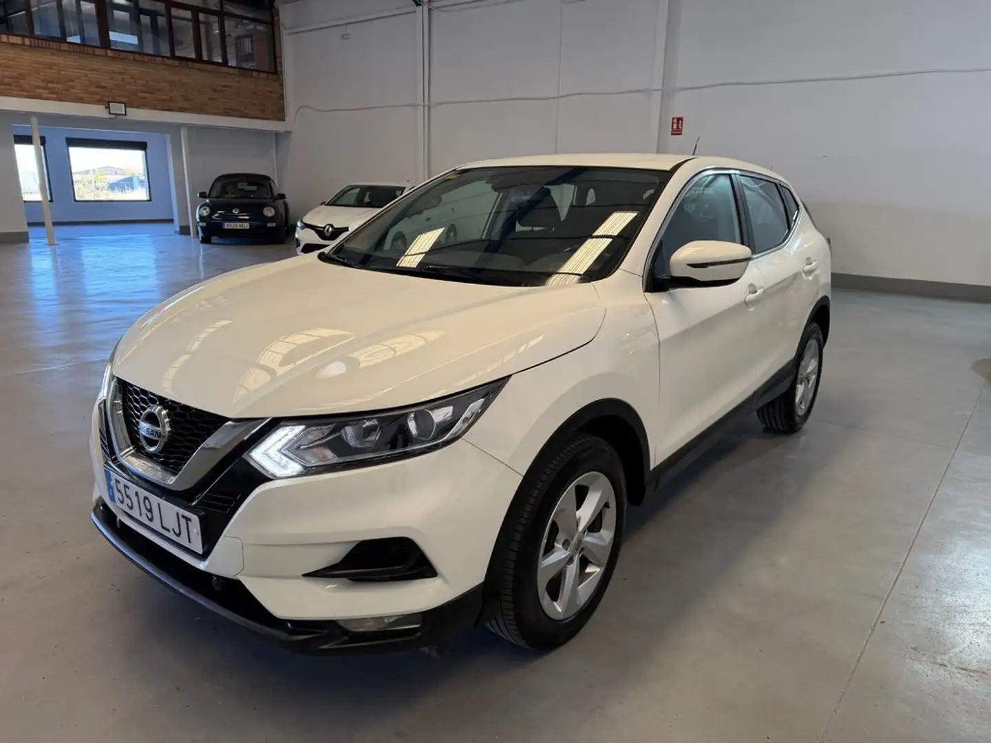 Nissan Qashqai dCi 85 kW (115 CV) E6D DCT ACENTA Blanco - 2