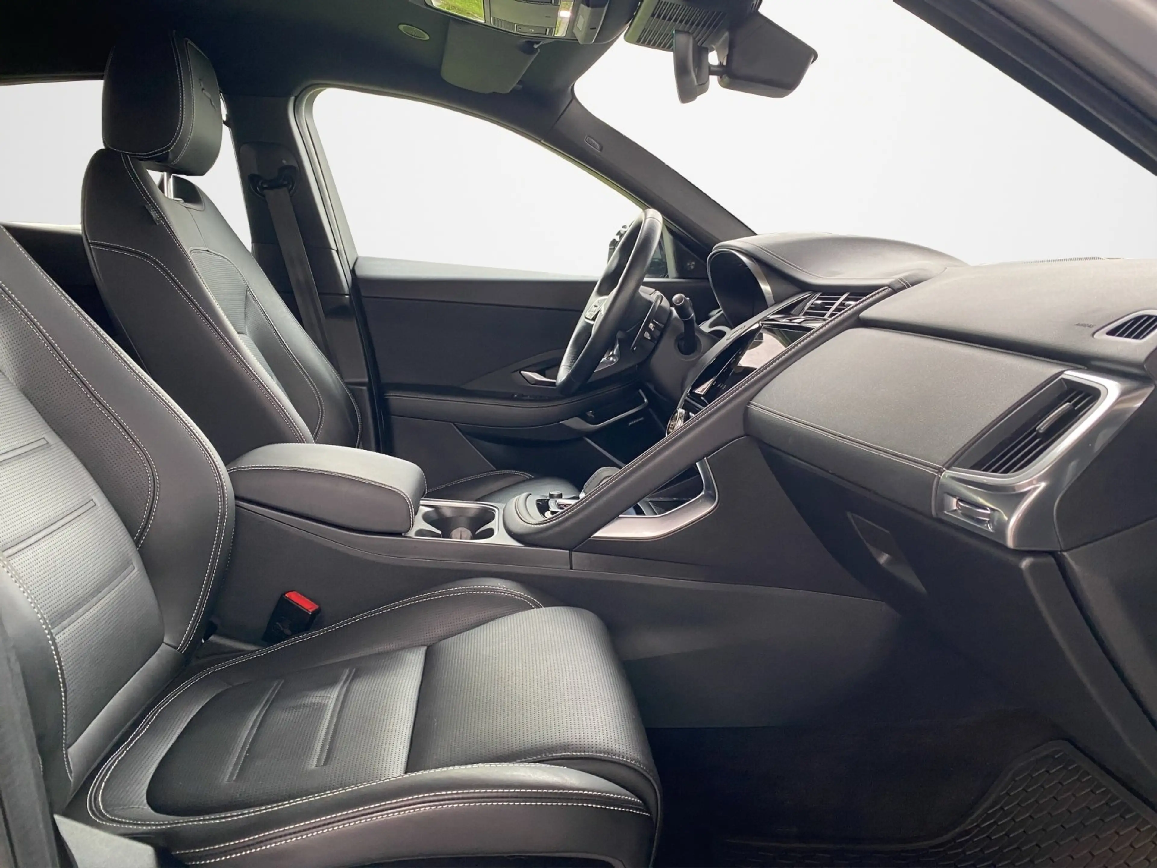 Jaguar E-Pace P300e R-Dynamic HSE ACC+AHK+LED+Navi+SHZ — photo 12