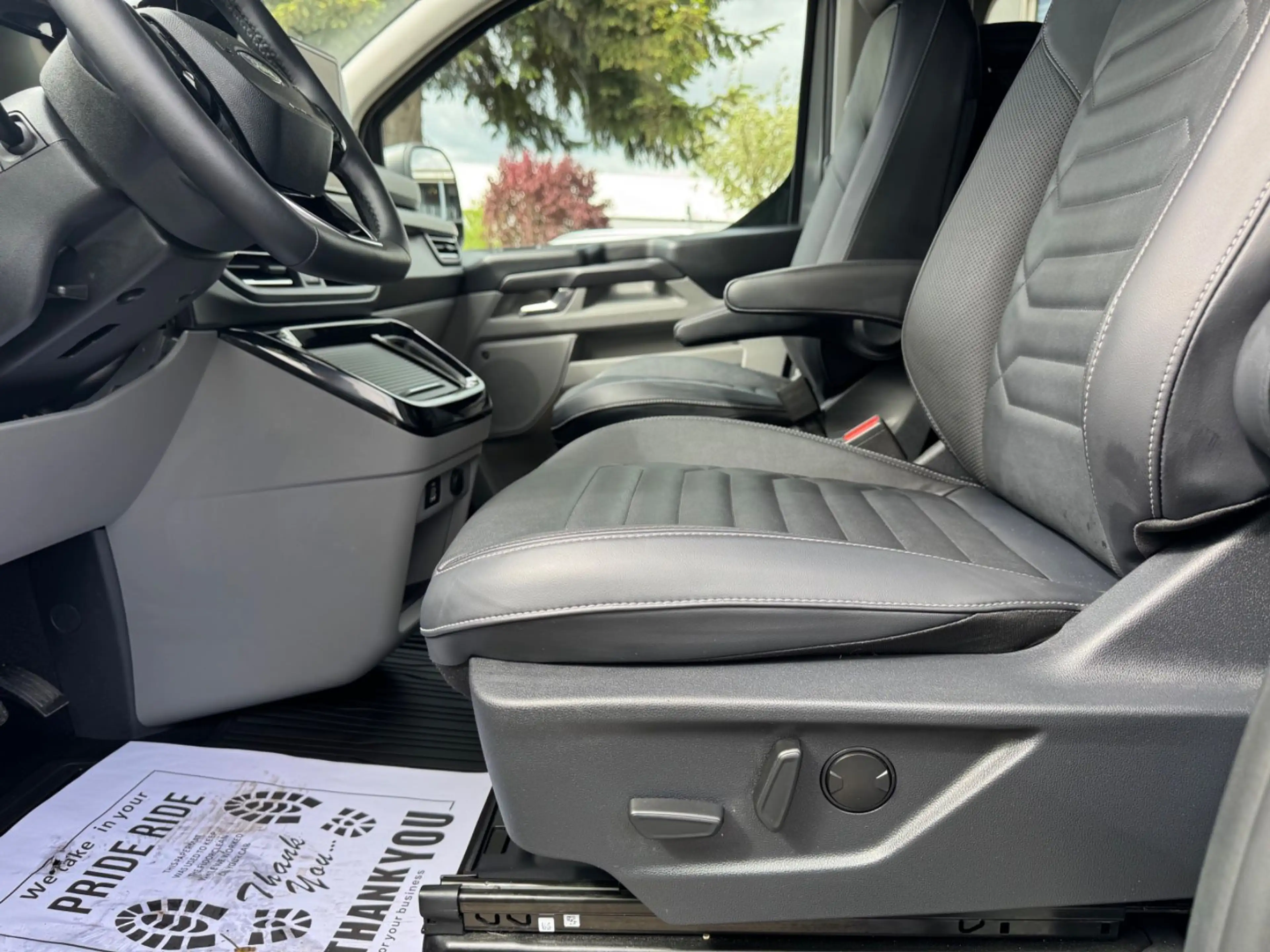 Ford Tourneo Custom Bus Plug-in Hybrid 340 L2 Tourneo — photo 14