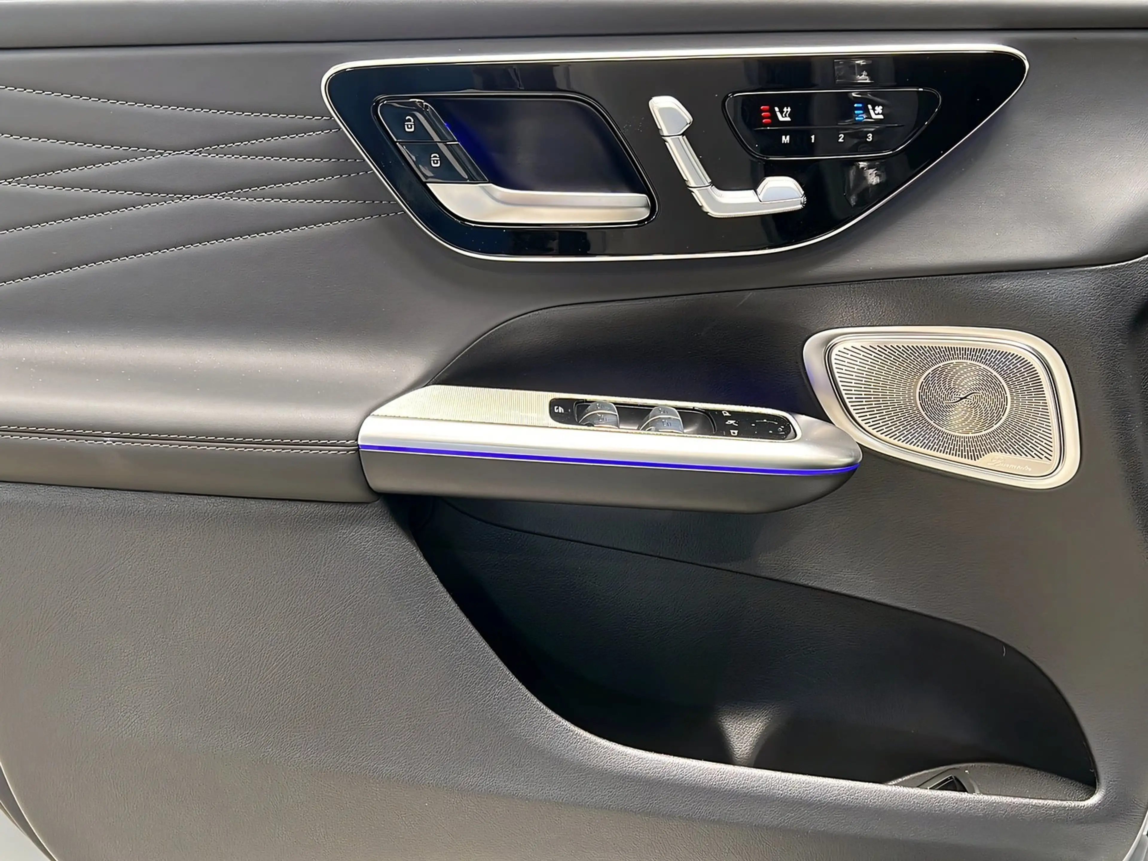 Mercedes-Benz GLC 450 d 4M AMG+DISTR+NIGHT+Burme+Memo+AHK+360° — photo 13