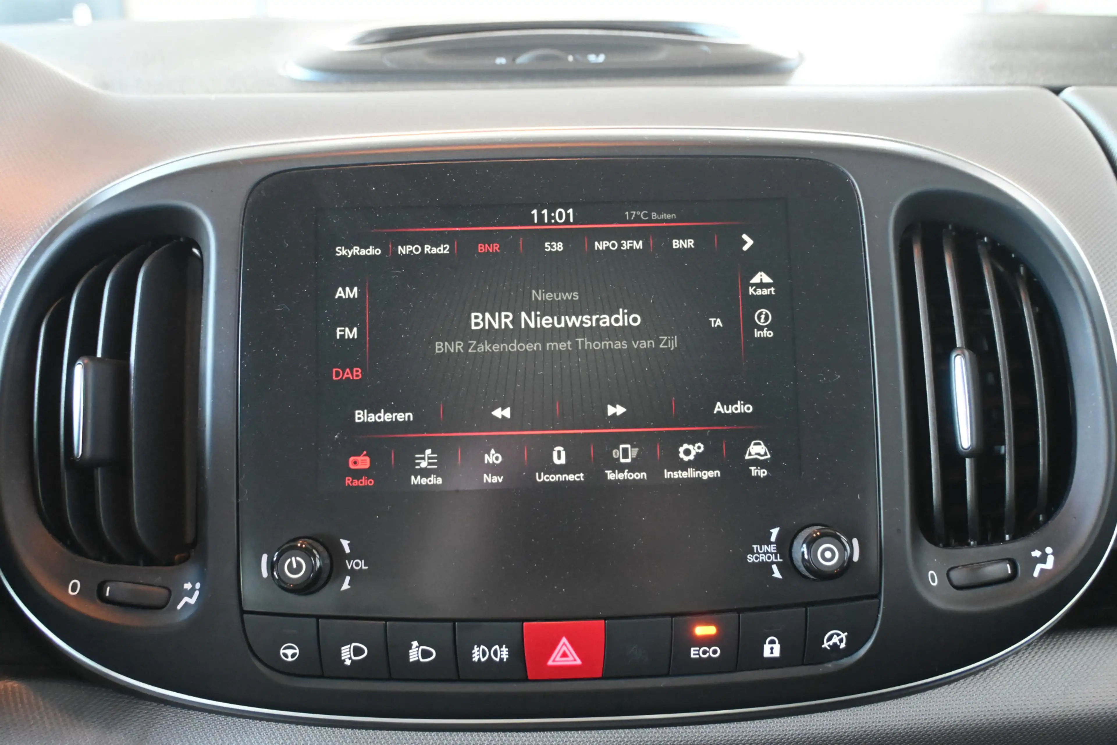 Fiat 500L 0.9 TwinAir Lounge Clima Panoramdak Cruise Control — photo 9