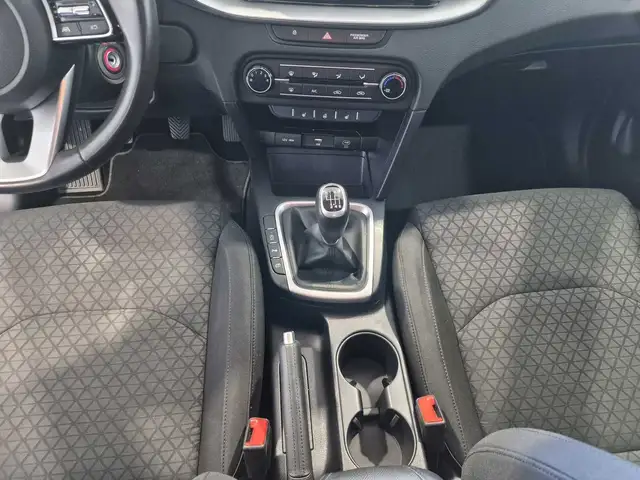 Kia Ceed view 12