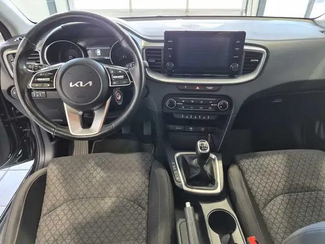 Kia Ceed view 9