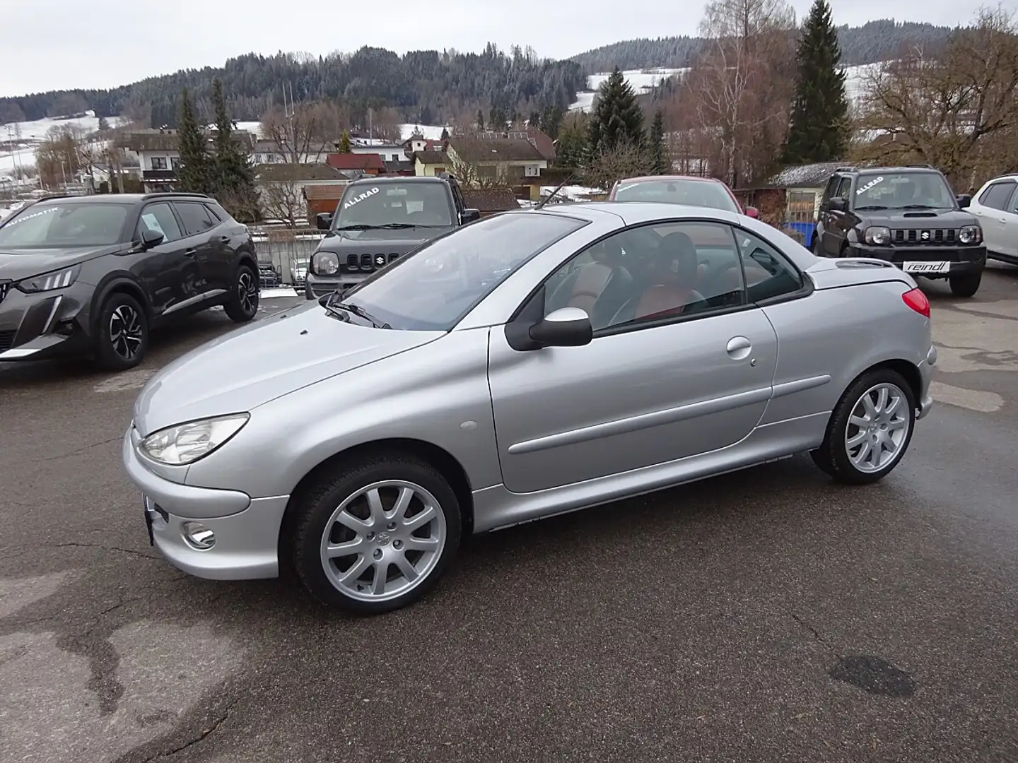 Peugeot 206 CC 1,6 16V,nur Sommerbetrieb,Leder,Sitzheizung,... Grau - 1