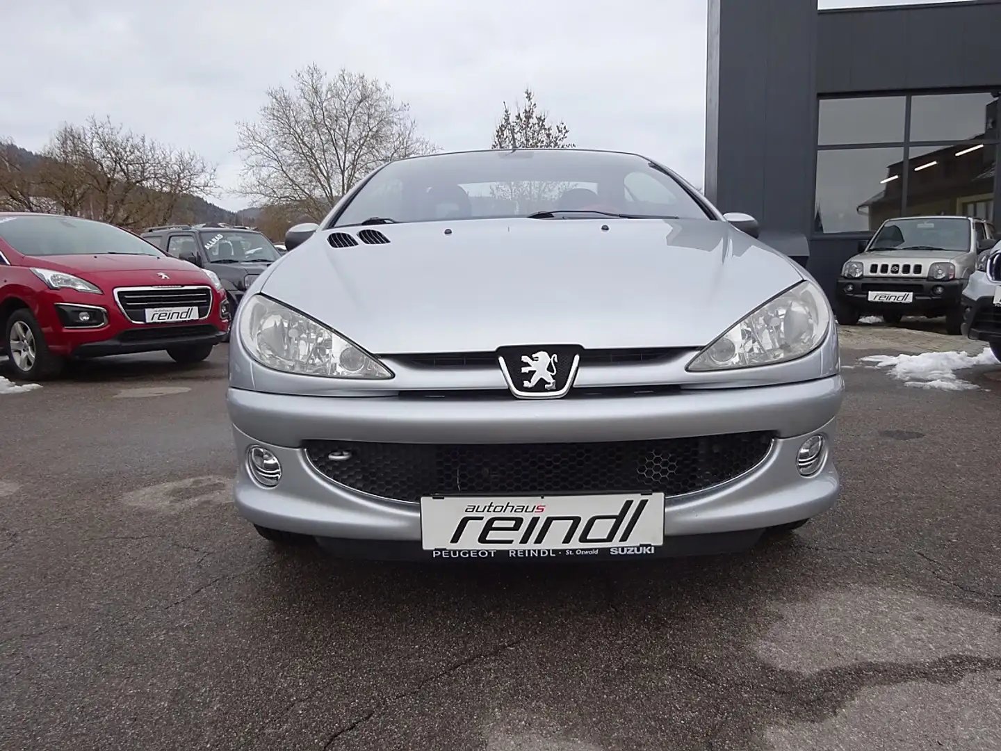Peugeot 206 CC 1,6 16V,nur Sommerbetrieb,Leder,Sitzheizung,... Grau - 2