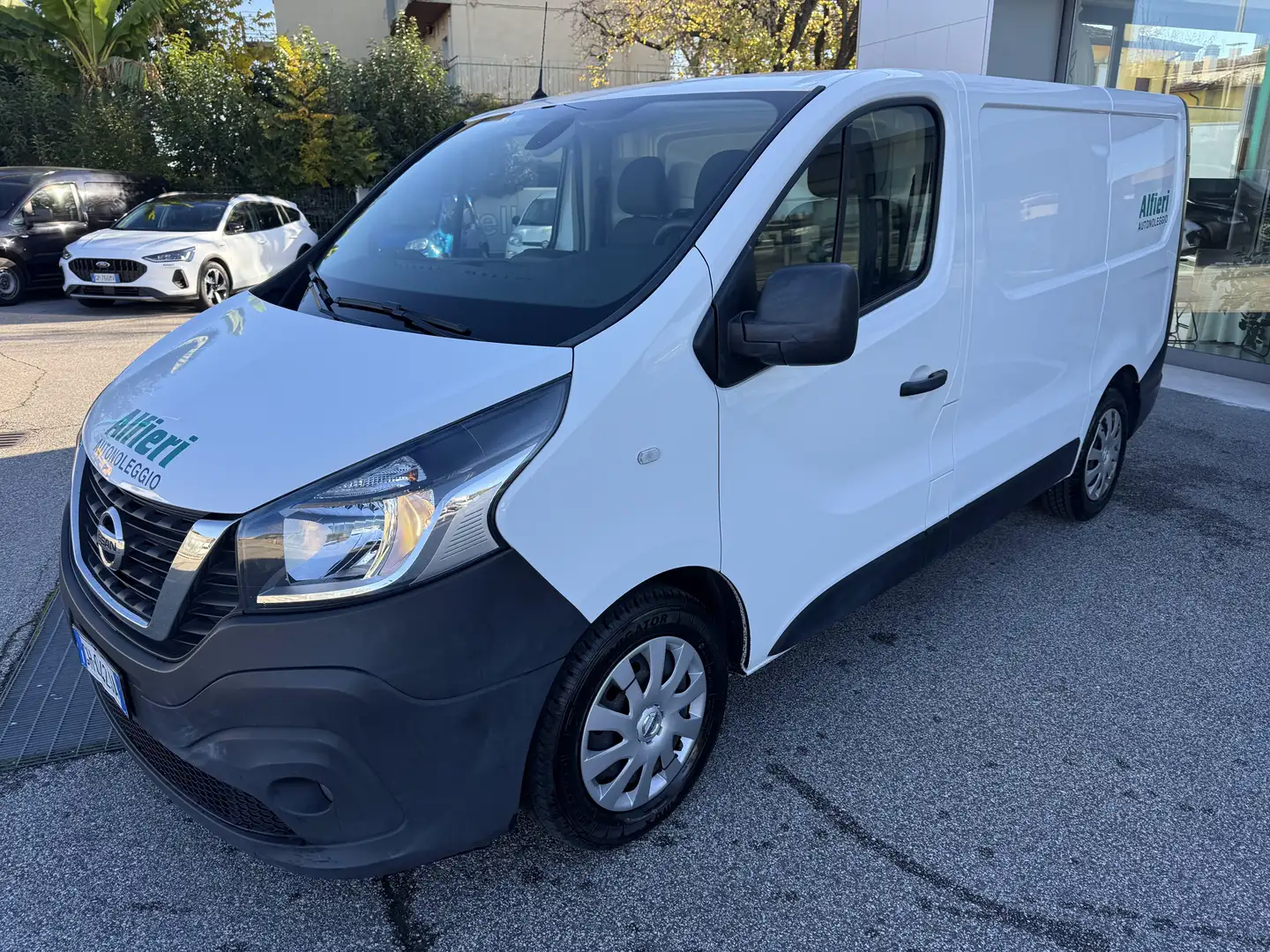 Nissan NV300 2.0cdti FurgonL2H1 27qli 120cv2800x1620x1400kg1029 Bianco - 2