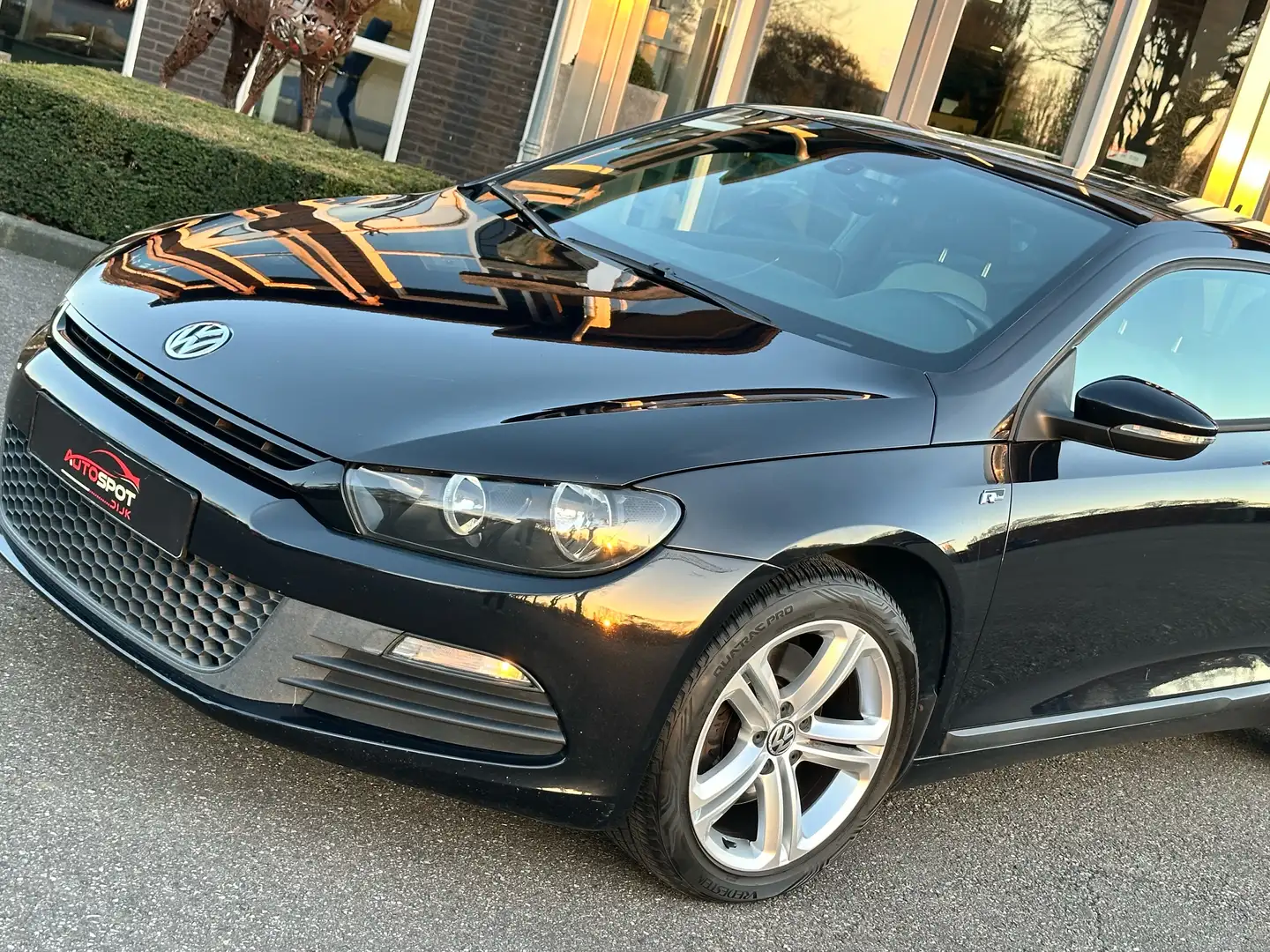 Volkswagen Scirocco 1.4 TSI R-Line Compleet Gereviseerd Black - 2