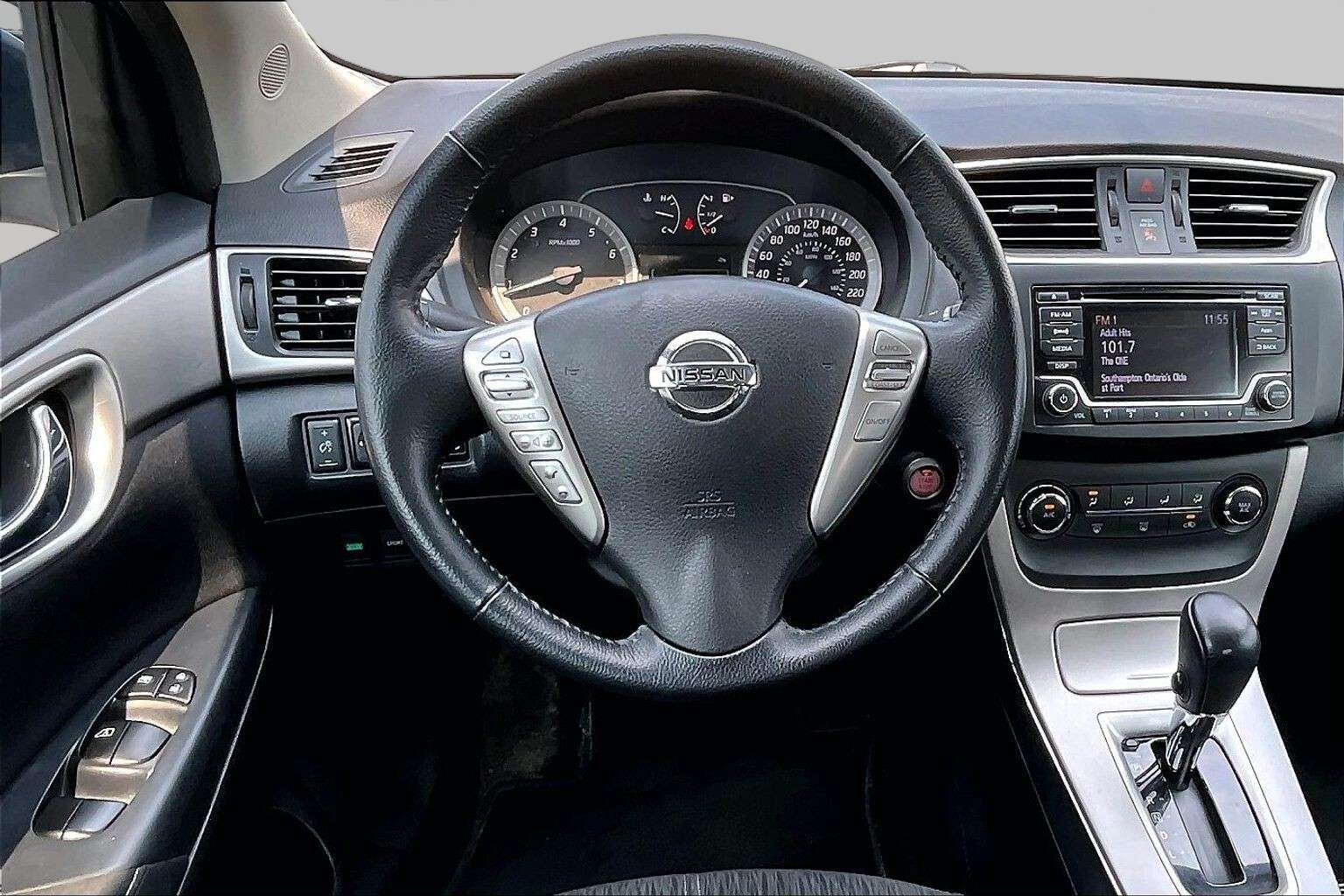2015 Nissan Sentra SV — снимка 1