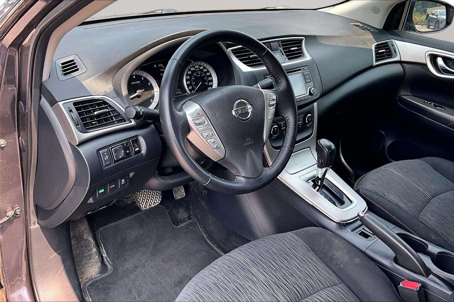 2015 Nissan Sentra SV — снимка 1
